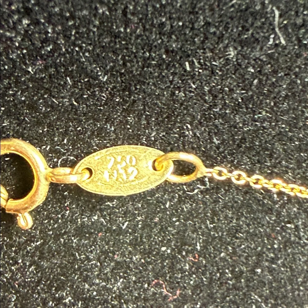 18k Solid Gold Crescent Moon Pendant Necklace - Women Jewelry - Picture 5 of 16